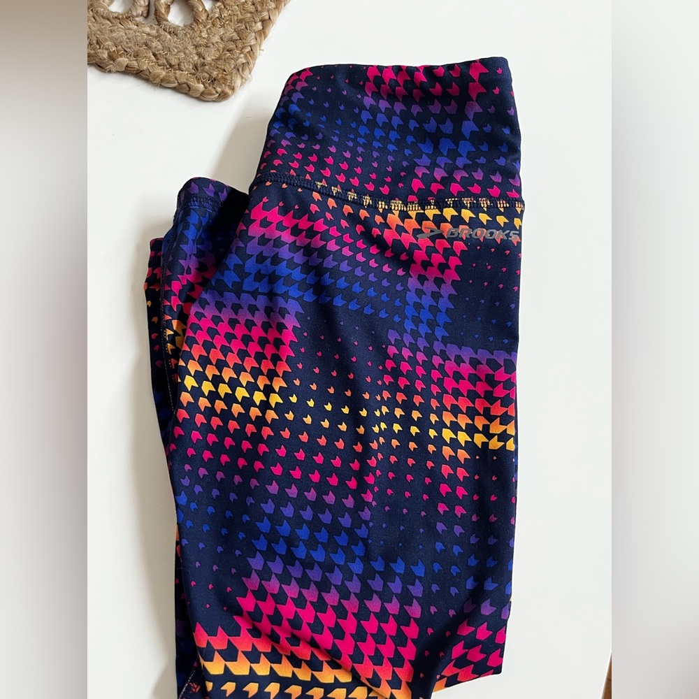 Brooks Pink and Orange Leggings- 3/4 length